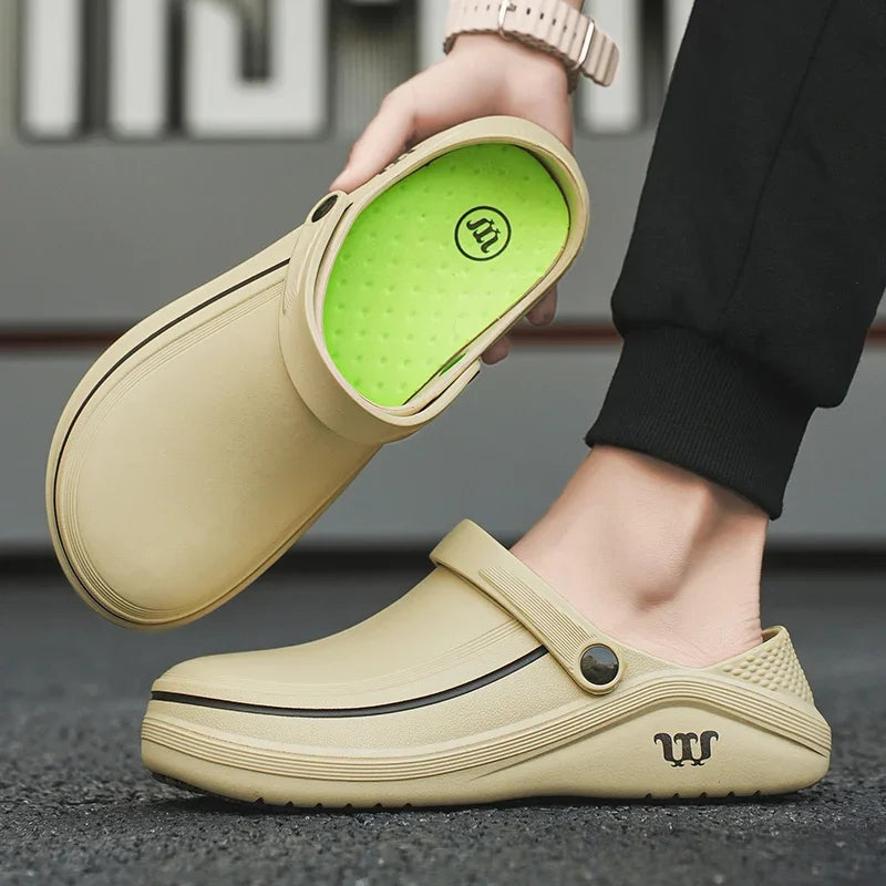 A Pair of Men's Casual Shoes, Waterproof and Oil-Proof, Low-Top Non-Slip Chef Shoes, Wear-Resistant and Non-Slip Men's Shoes