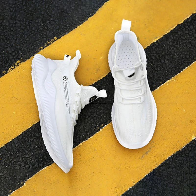 Classic Sport Shoes Men Women Comfortable Breathable Anti-skid Wear Resistance Soft Sole Lightweight Outdoor Sneaker