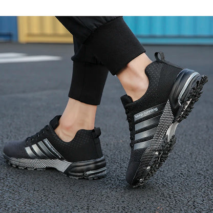 New large size men's casual sports shoes fashion thick soles easily breathable men's sneakers comfortable running men's shoes