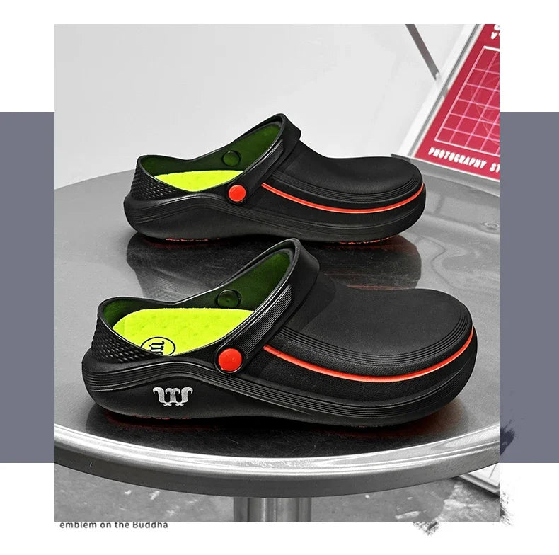 A Pair of Men's Casual Shoes, Waterproof and Oil-Proof, Low-Top Non-Slip Chef Shoes, Wear-Resistant and Non-Slip Men's Shoes