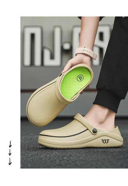 A Pair of Men's Casual Shoes, Waterproof and Oil-Proof, Low-Top Non-Slip Chef Shoes, Wear-Resistant and Non-Slip Men's Shoes