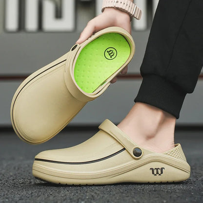 A Pair of Men's Casual Shoes, Waterproof and Oil-Proof, Low-Top Non-Slip Chef Shoes, Wear-Resistant and Non-Slip Men's Shoes