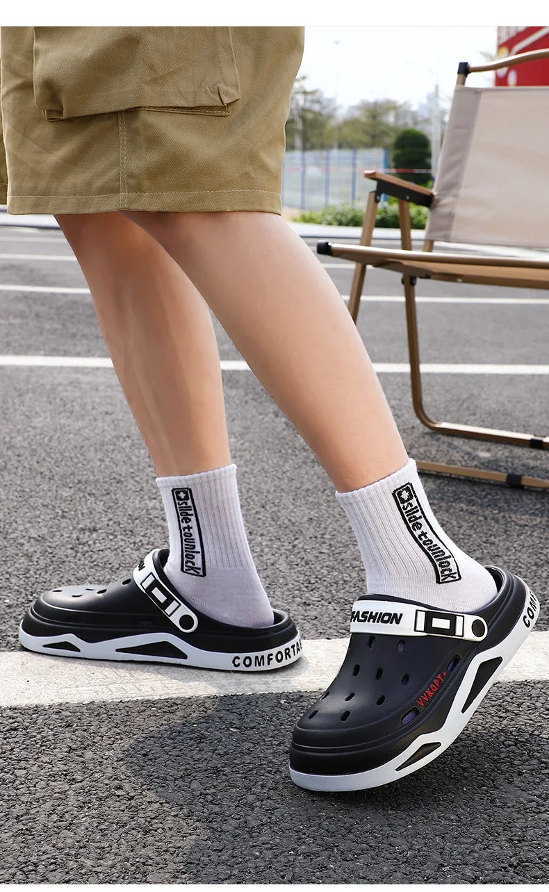 New Breathable sandals For Women Men Summer EVA Garden Clogs Shoes Outdoor Holes Beach Slippers Comfortable House Slides